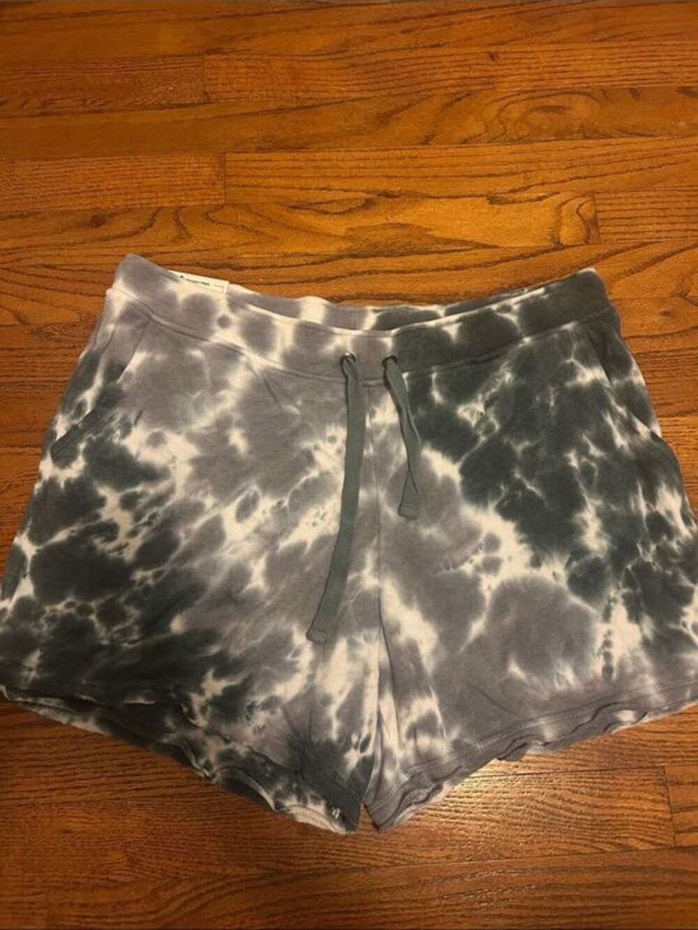NWT Women's Tie-Dye Athletic Lounge Shorts - Gray/White